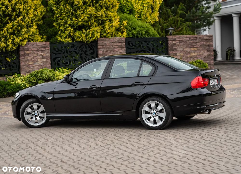 BMW Seria 3 318i Edition Lifestyle - 12