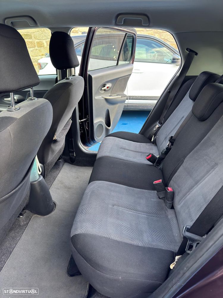 Toyota Urban Cruiser 1.4 D-4D - 3