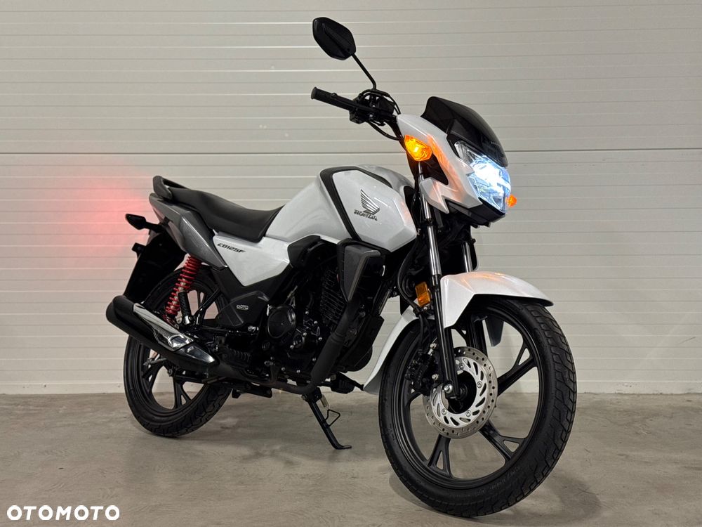Honda CB - 1