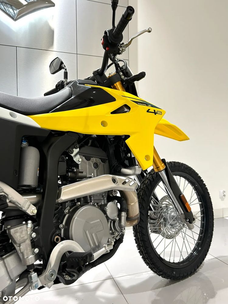 Suzuki DR-Z - 11