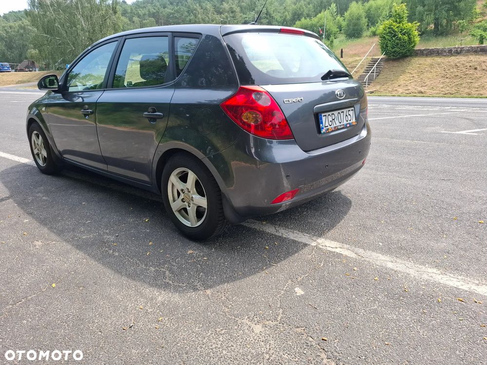 Kia Ceed 1.4 Comfort - 6