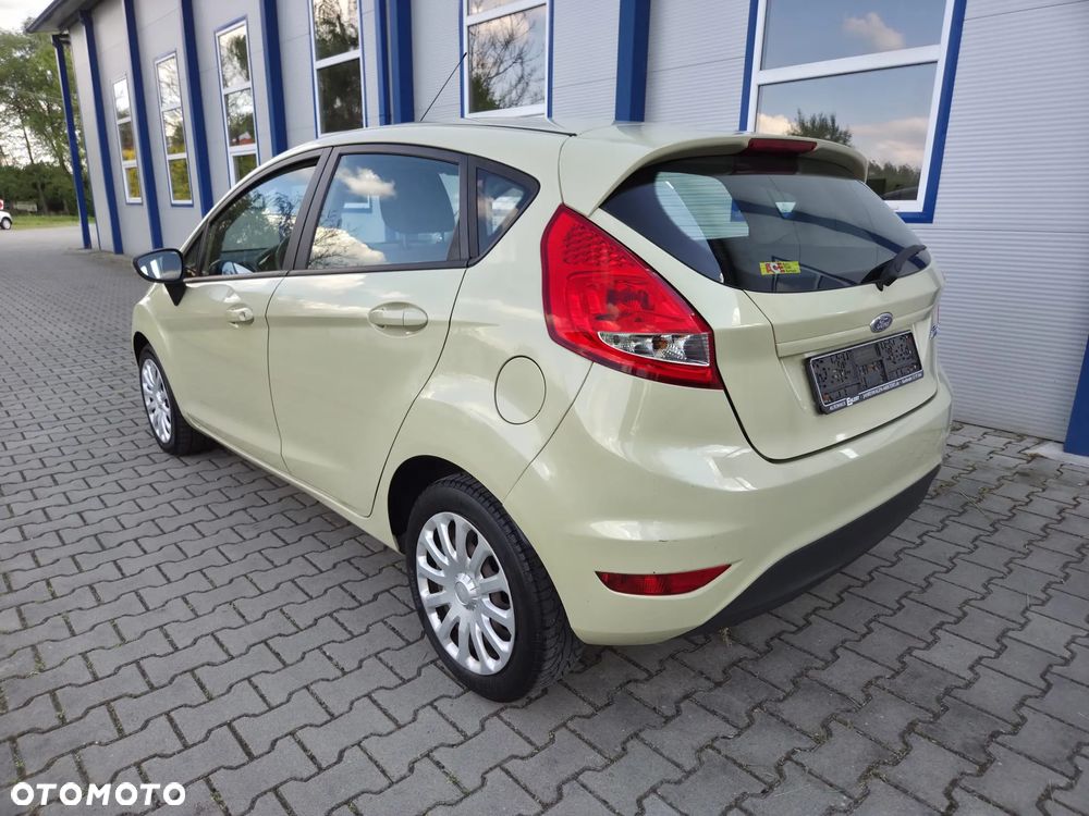 Ford Fiesta 1.25 Celebration - 6