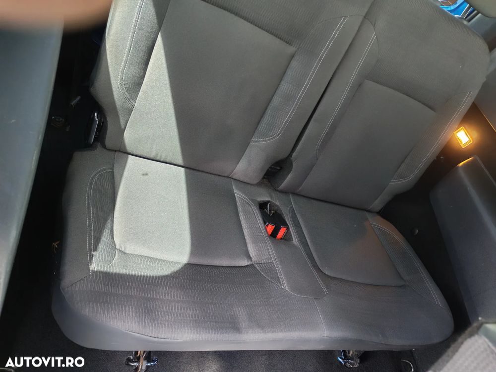 Dacia Lodgy dCi 110 Stepway Celebration - 10