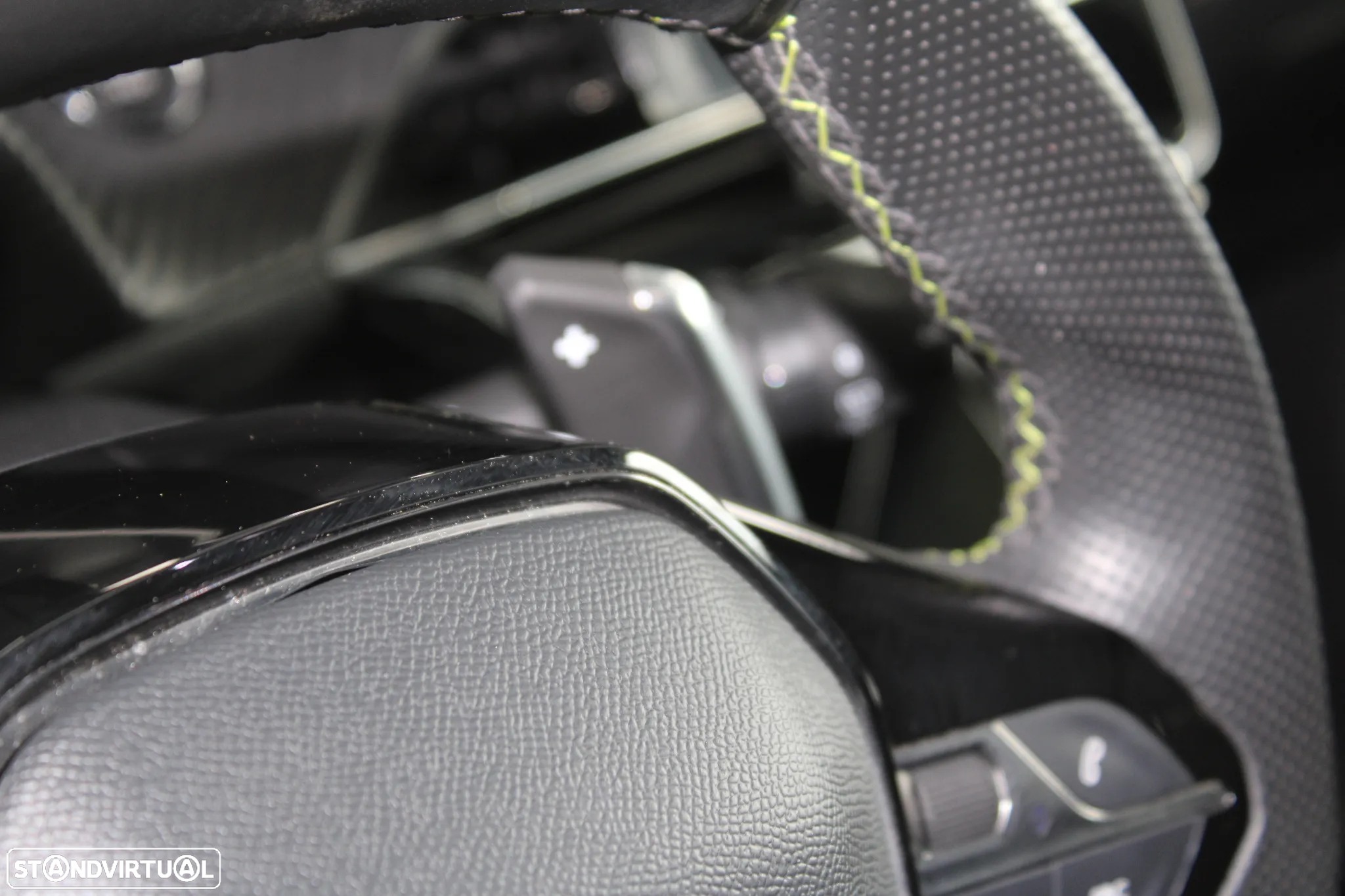 Peugeot 208 PureTech 130 EAT8 GT - 38