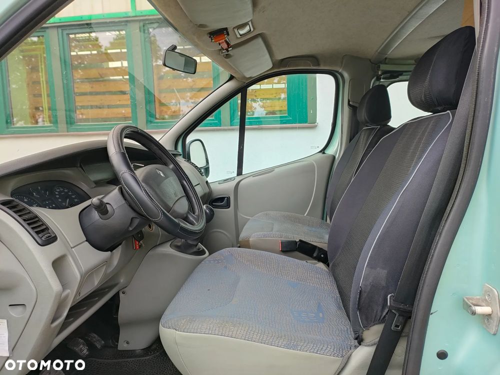 Renault Trafic - 10