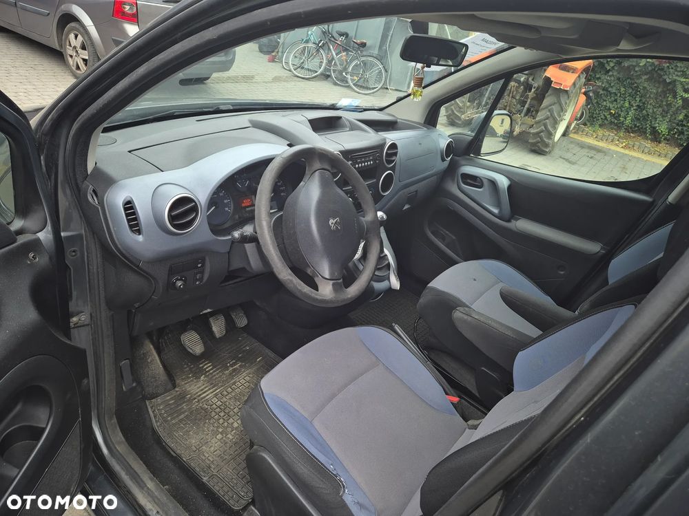 Peugeot Partner - 8