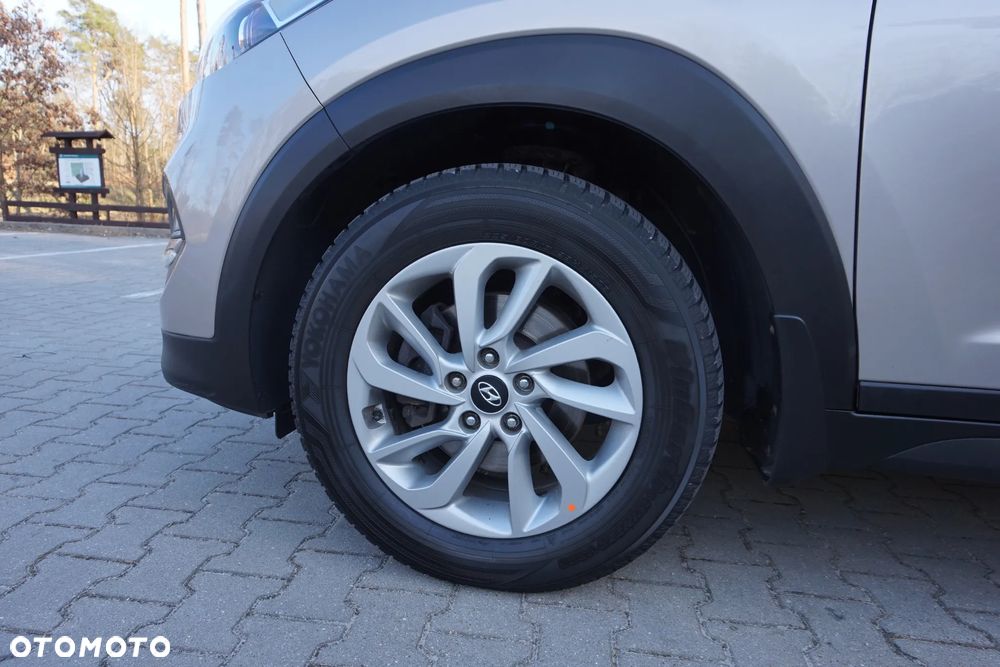 Hyundai Tucson 1.7 CRDI BlueDrive Comfort 2WD - 12