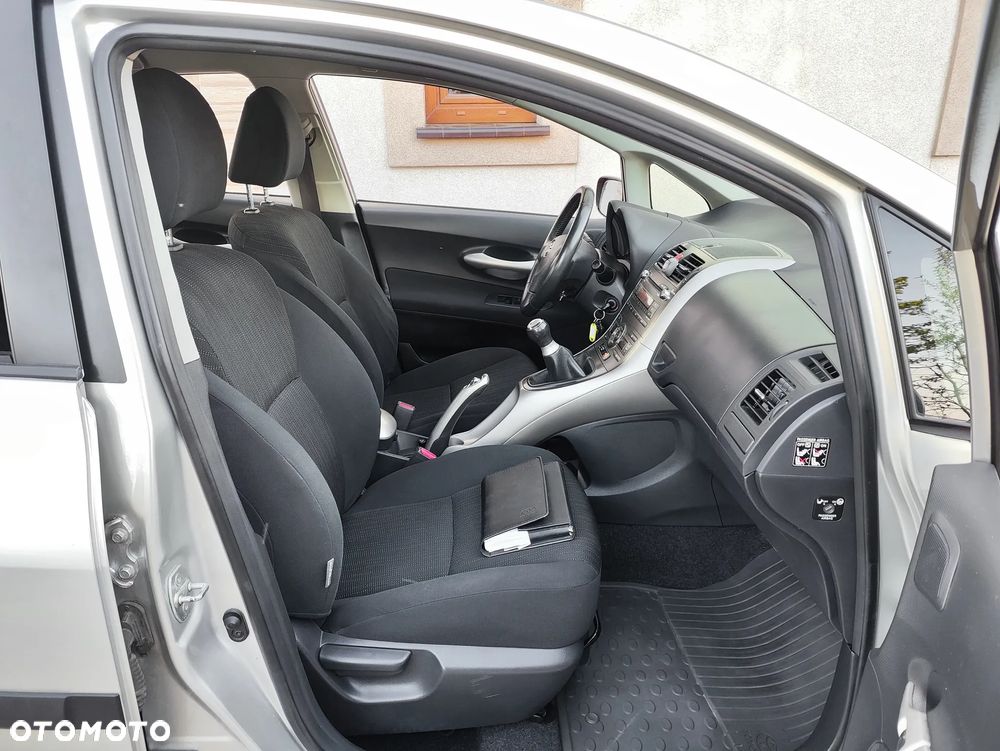Toyota Auris 1.6 VVT-i Sol - 18