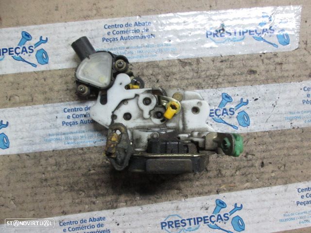 Fecho S/REF0466 NISSAN PRIMERA 1995 FE ELETRICO - 2