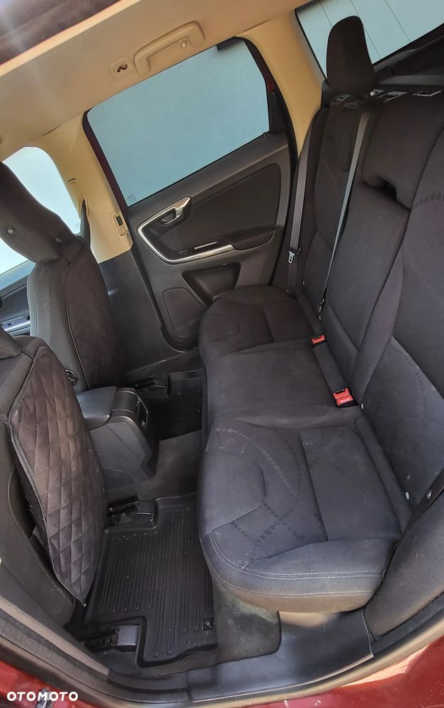 Volvo XC 60 3.2 AWD Momentum - 6