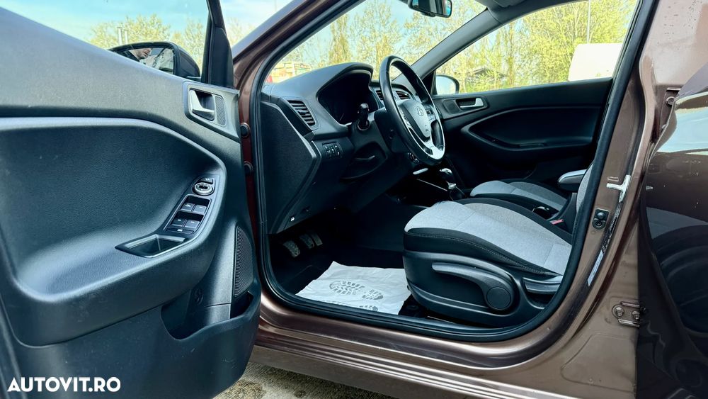 Hyundai i20 1.2 Highway - 6