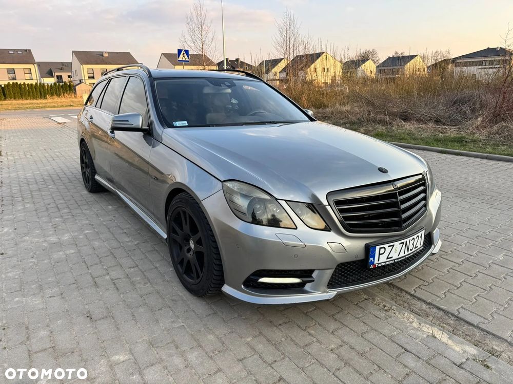 Mercedes-Benz Klasa E 350 CDI DPF 4Matic BlueEFFICIENCY 7G-TRONIC Avantgarde - 1