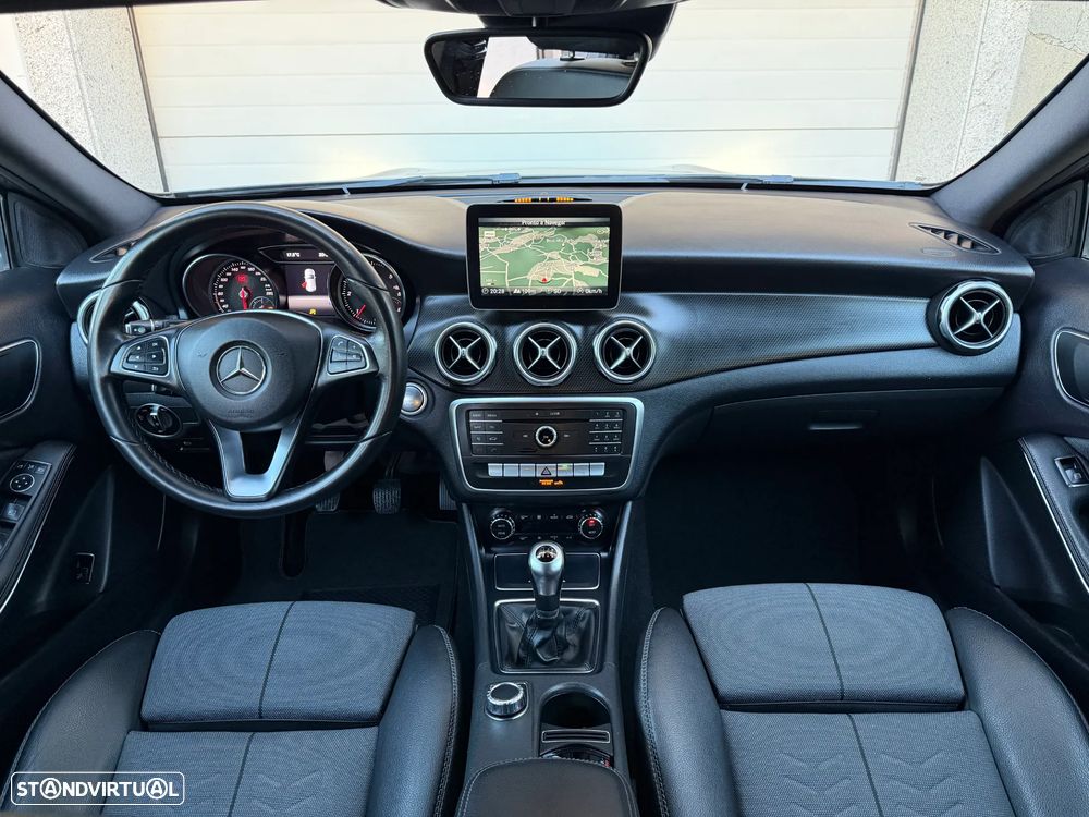 Mercedes-Benz GLA 180 d Urban - 8