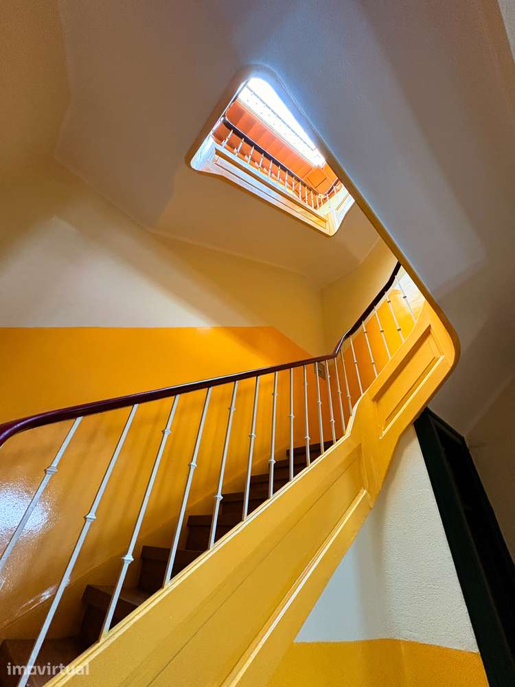 Apartamento T3 em Campo de Ourique - Arrendamento - Grande imagem: 2/14
