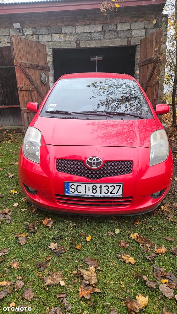 Toyota Yaris 1.3 VVT-i Sol - 2