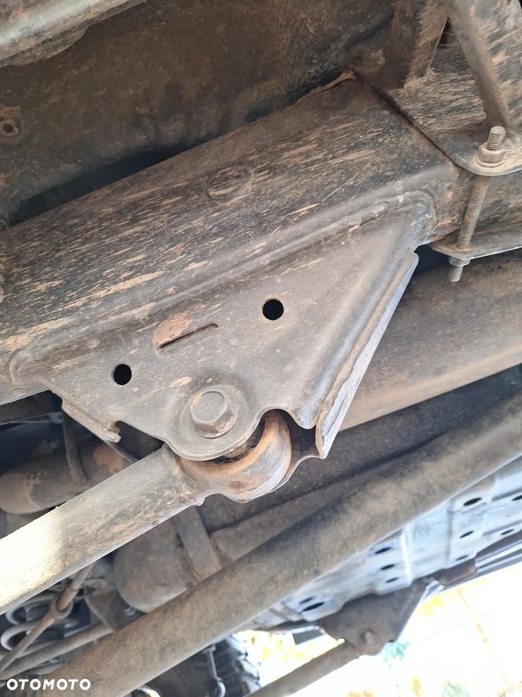 Toyota Land Cruiser - 12