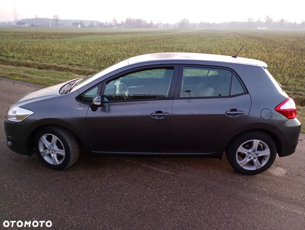 Toyota Auris 1.6 Premium Comfort MS - 22