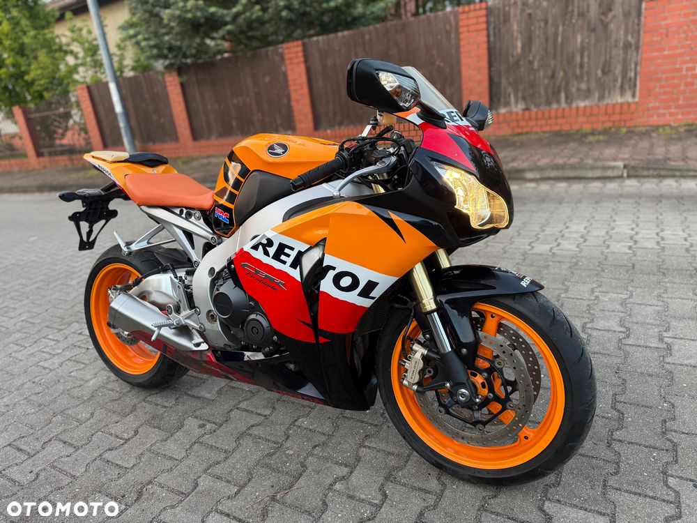 Honda CBR - 1