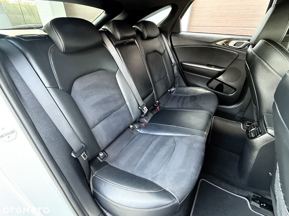 Kia ProCeed 1.5 T-GDI OPF GT LINE - 28