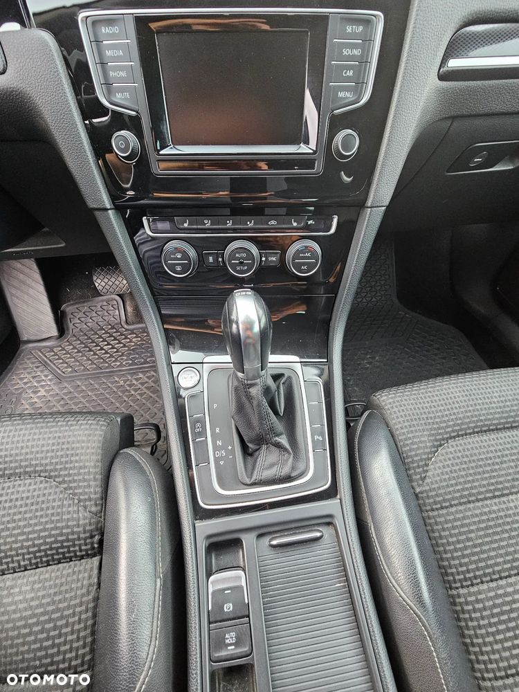 Volkswagen Golf 2.0 TDI (BlueMotion Technology) DSG Highline - 16