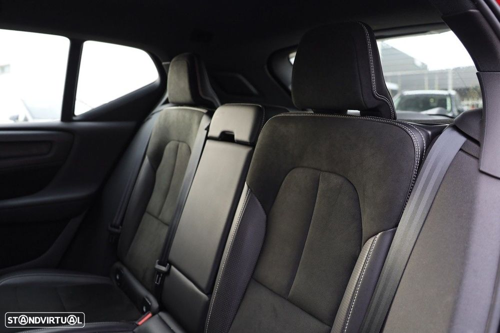 Volvo XC 40 2.0 D3 R-Design Geartronic - 11