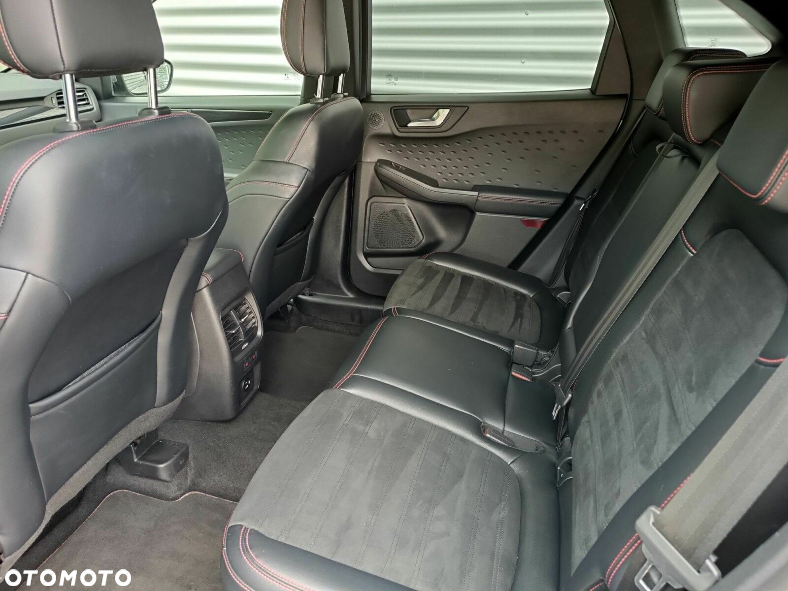 Ford Kuga - 38