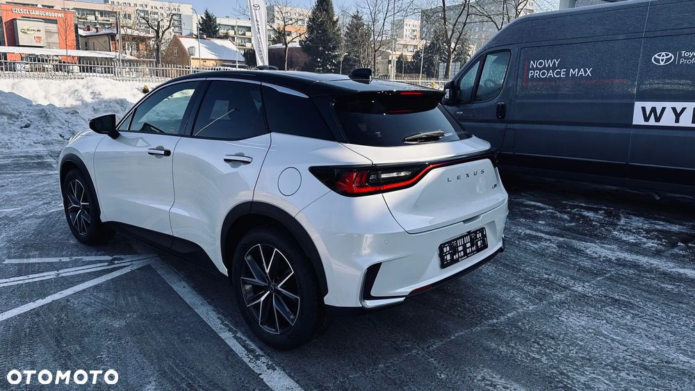 Lexus LBX 1.5 Hybrid Emotion - 13