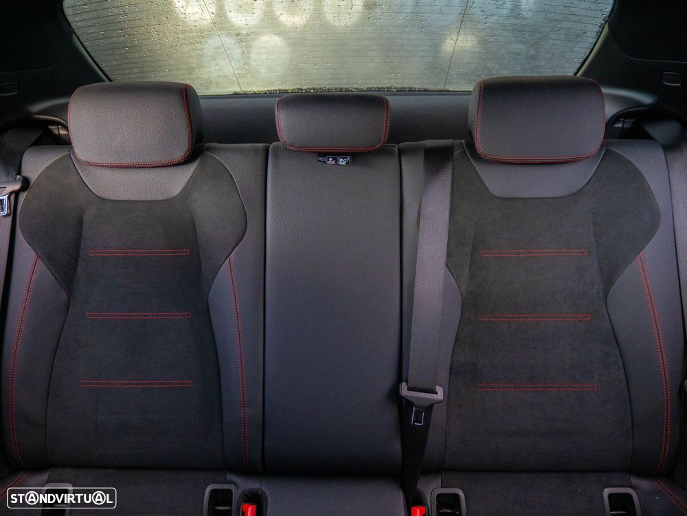 Mercedes-Benz A 250 Limousine e 8G-DCT AMG Line - 21