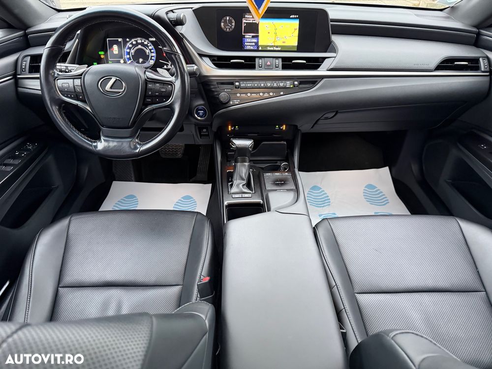 Lexus Seria ES 300h Executive Line - 30