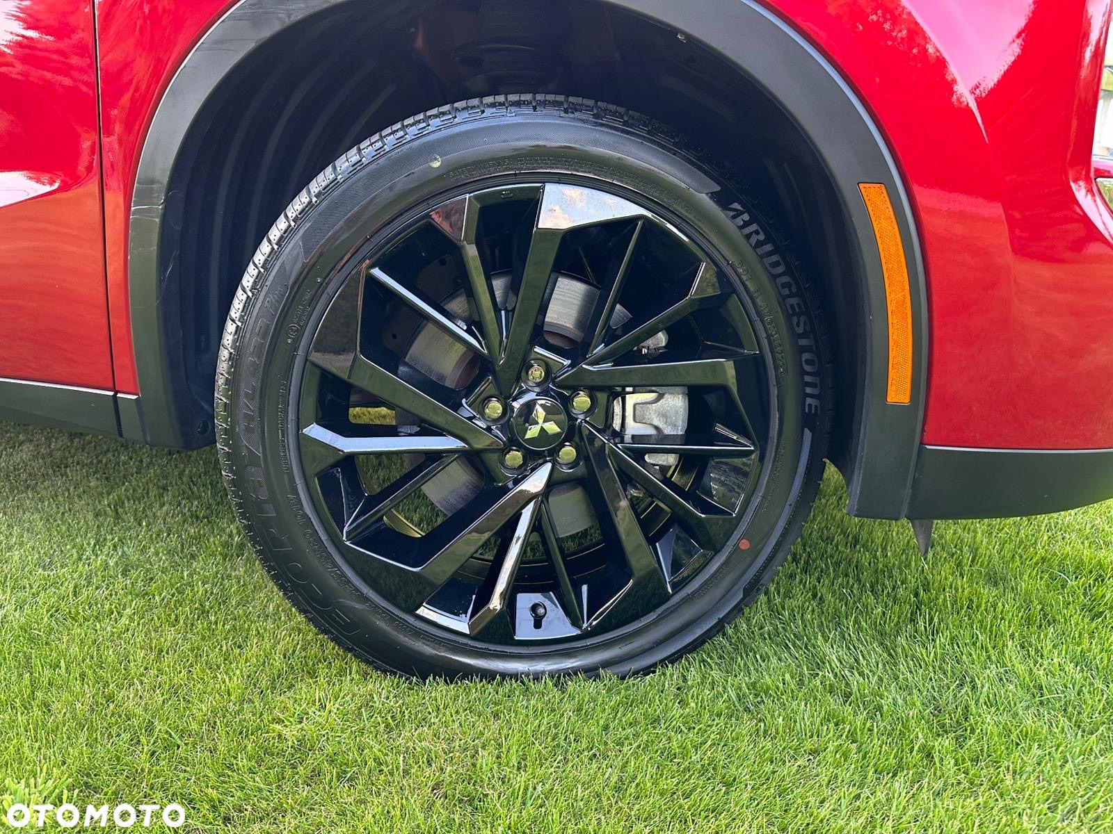 Mitsubishi Outlander - 8
