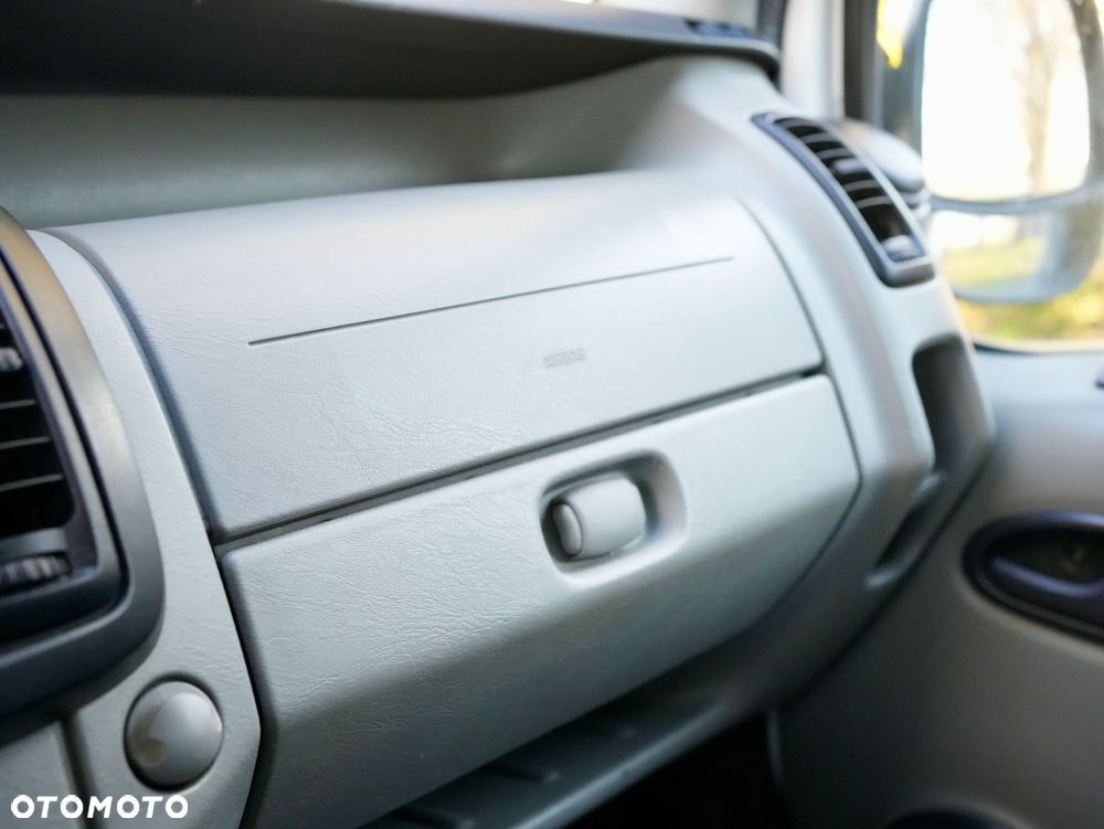 Renault Trafic - 14