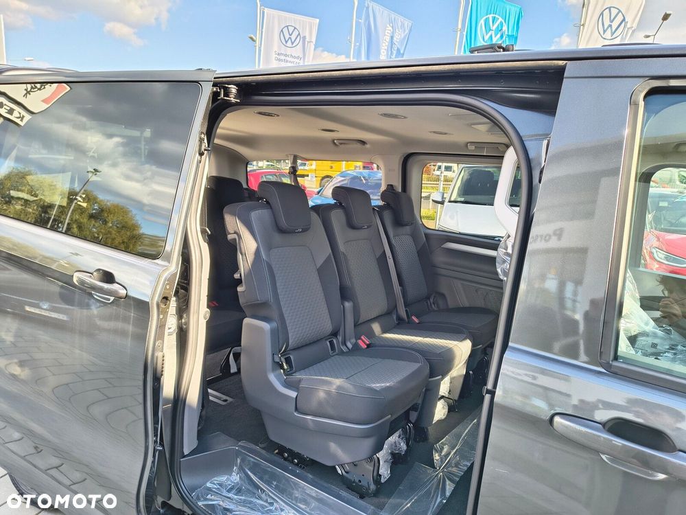 Volkswagen Nowa Caravelle Caravelle silnik: 2,0 l TDI 4MO 150 KM / skrzynia biegów: 8-biegowa automatyczna 4MOTION rozstaw osi: 3500 mm - 8
