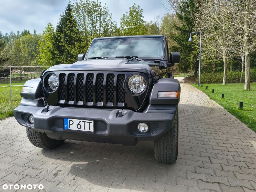 Jeep Wrangler - 10