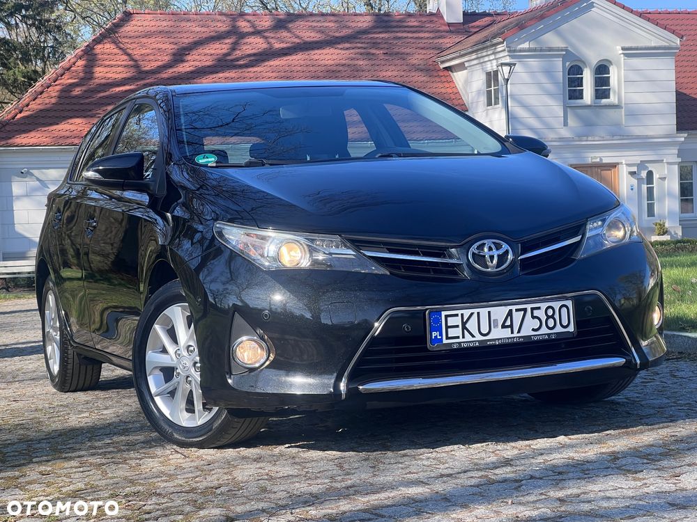 Toyota Auris 1.6 Valvematic Comfort - 2