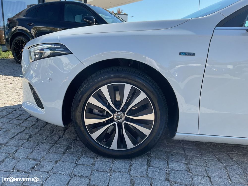Mercedes-Benz A 250 e Style Plus - 13