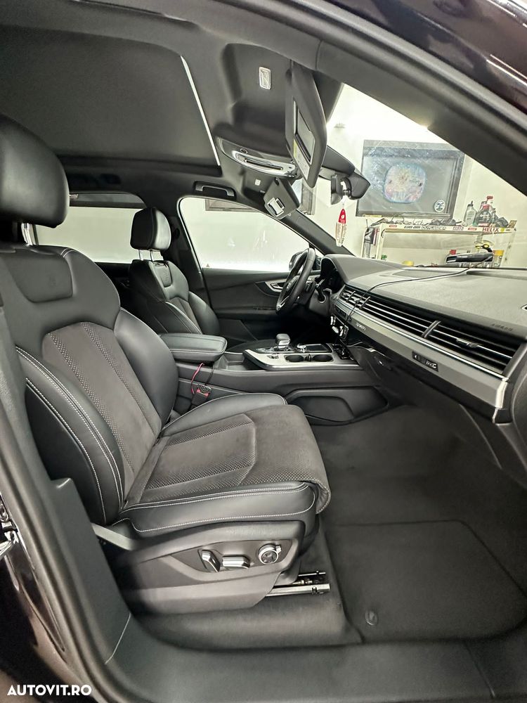 Audi Q7 - 7