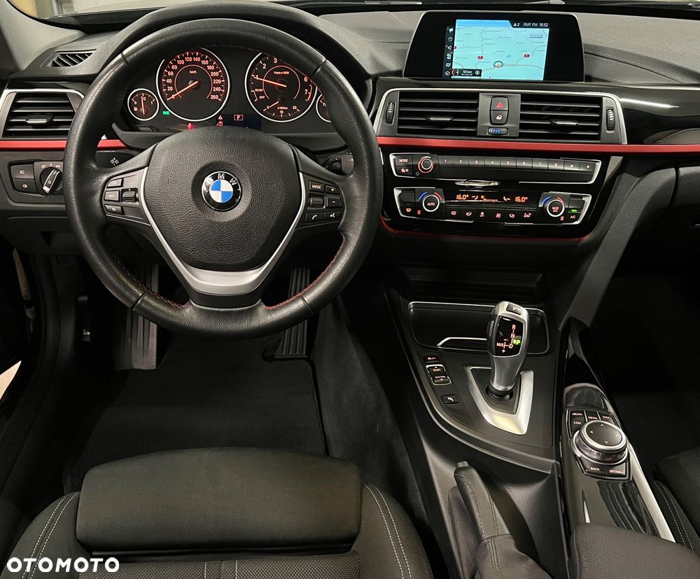 BMW Seria 3 318i Sport Line - 29