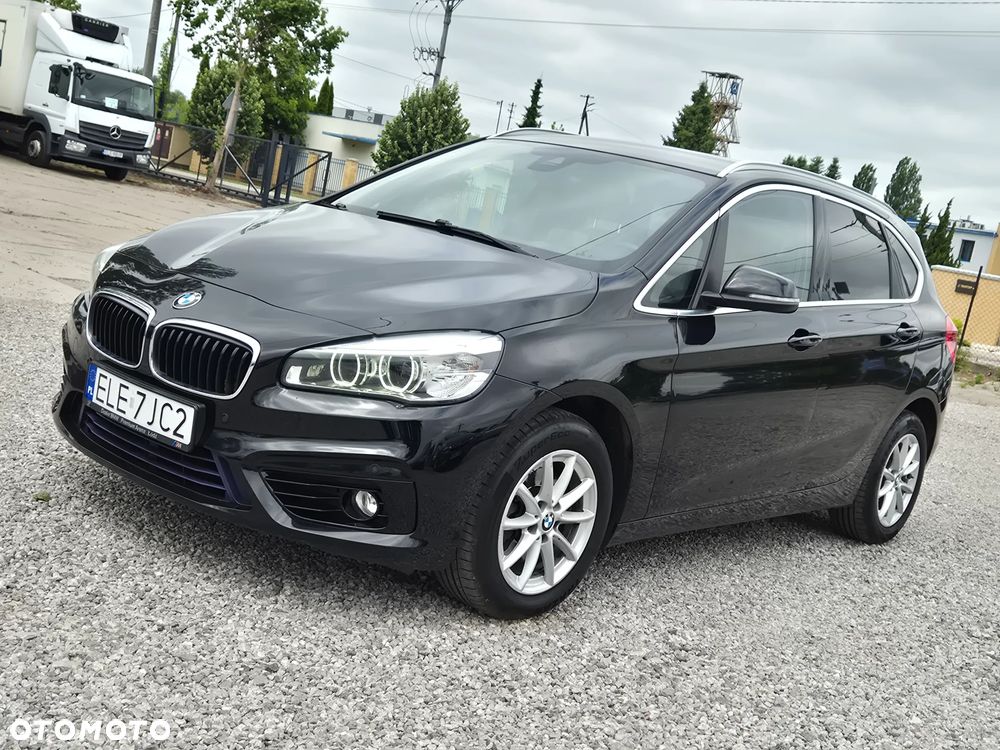 BMW Seria 2 216d Sport Line - 2