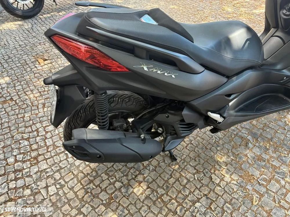 Yamaha X-Max - 9