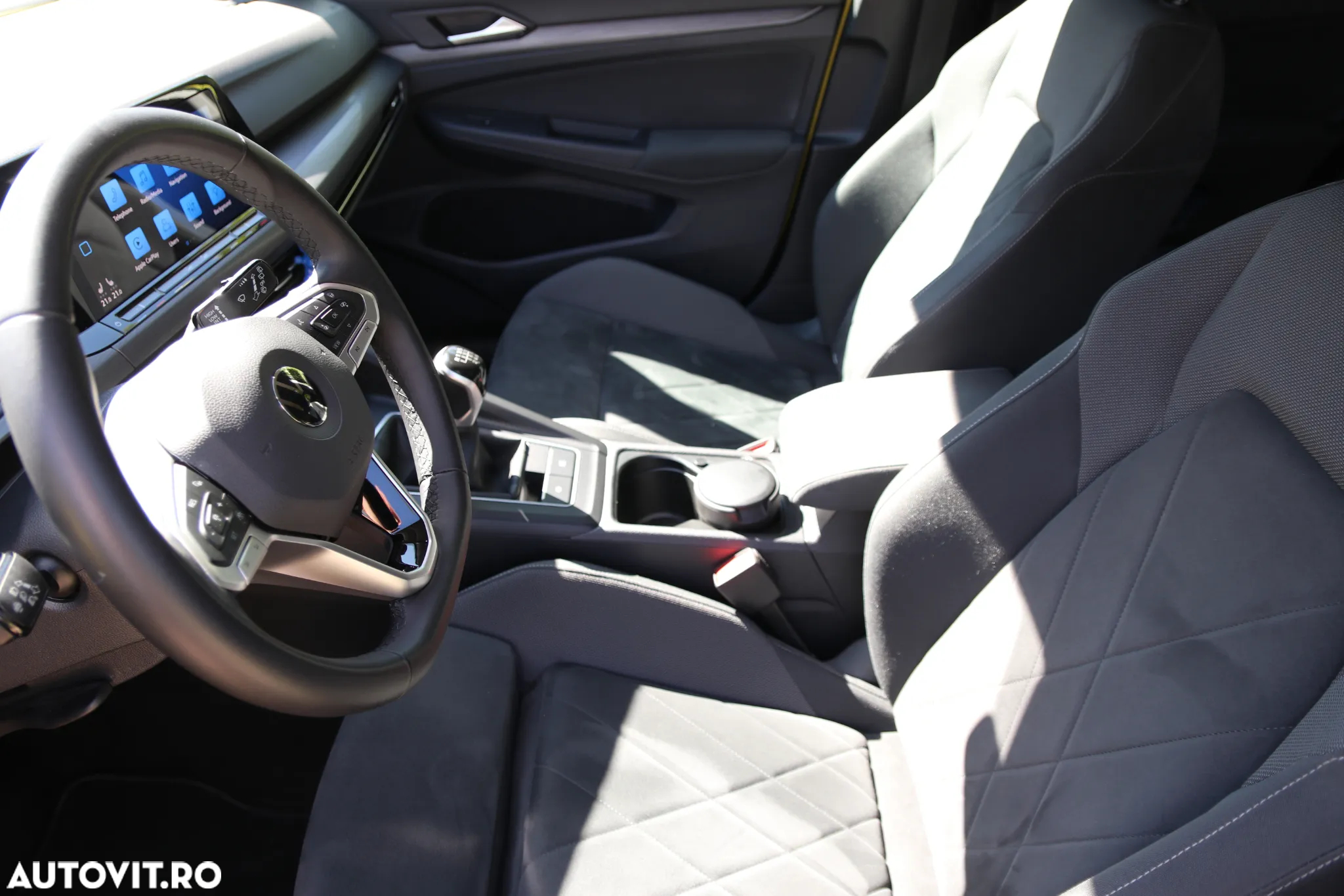 Volkswagen Golf 1.5 TSI ACT Style - 12