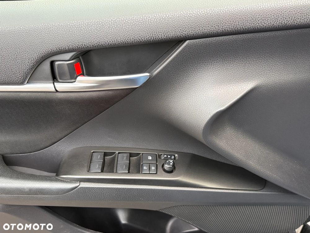 Toyota Camry 2.5 Hybrid Comfort CVT - 14