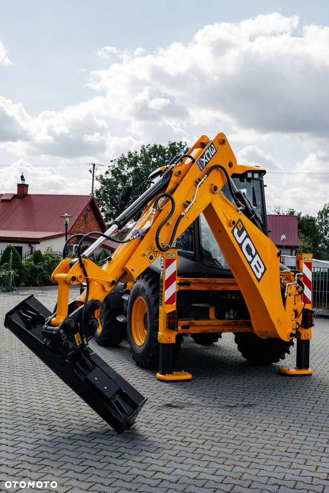JCB NOWA 0 mtg Koparko-ładowarka 3CX PLUS - 110 KM - 10