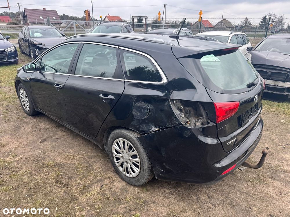 Kia Ceed 1.4 CVVT ISG Dream Team Edition - 12