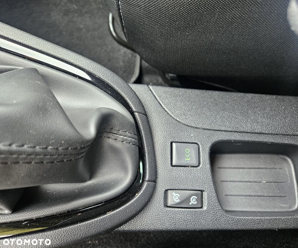 Renault Clio (Energy) dCi 90 Start & Stop INTENS - 25