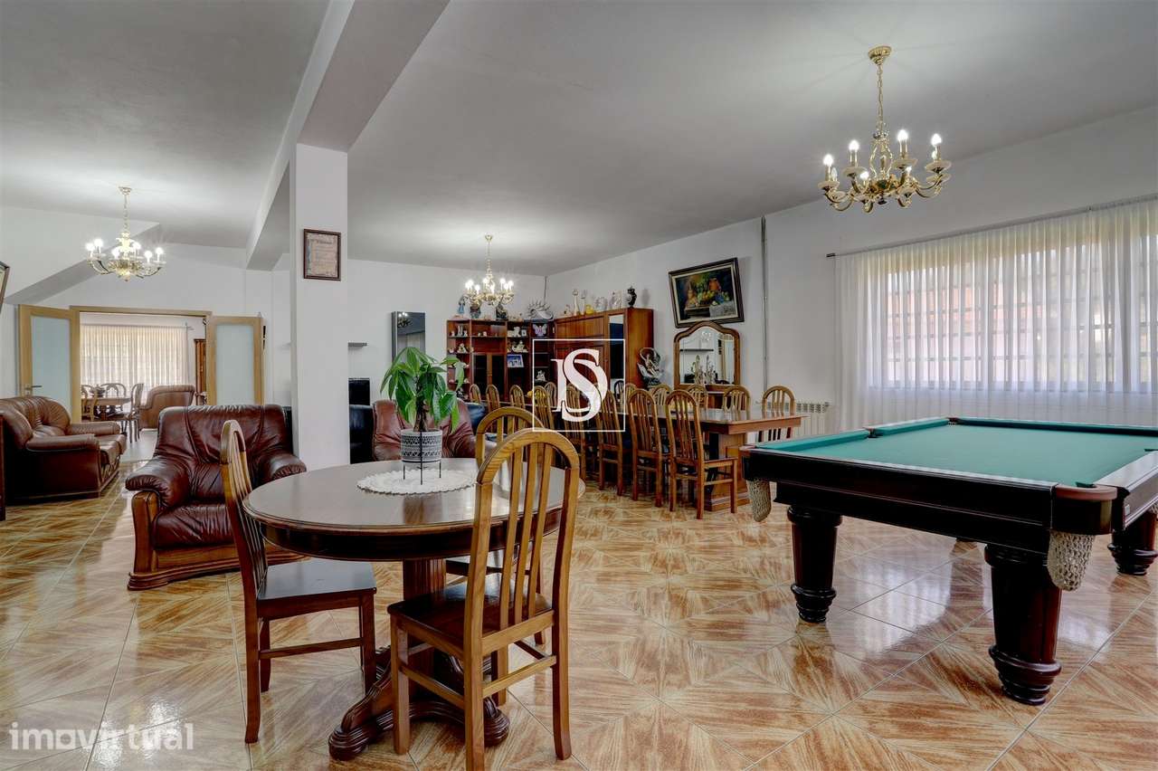 Moradia em Gondifelos com piscina e jardim! - Grande imagem: 5/54