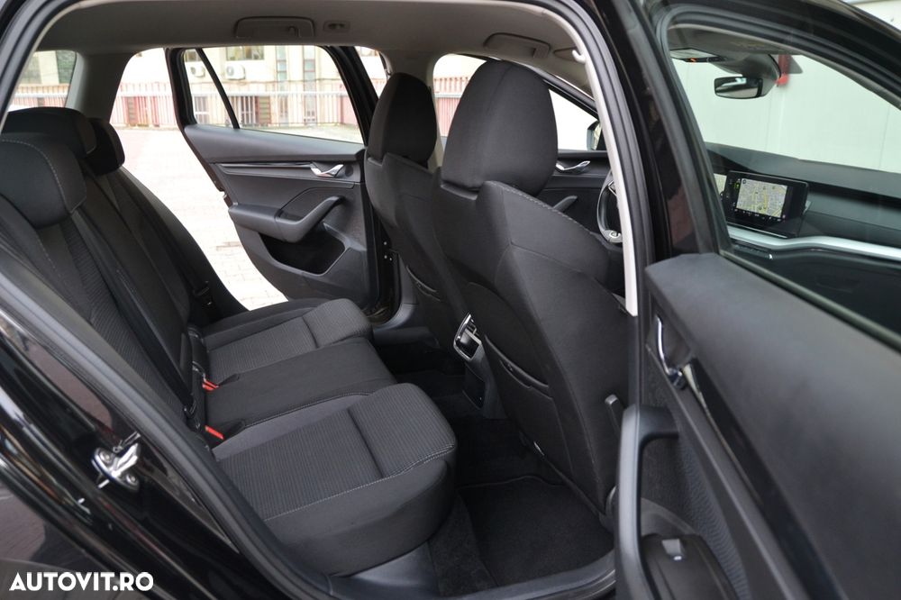 Skoda Octavia 2.0 TDI DSG First Edition - 8