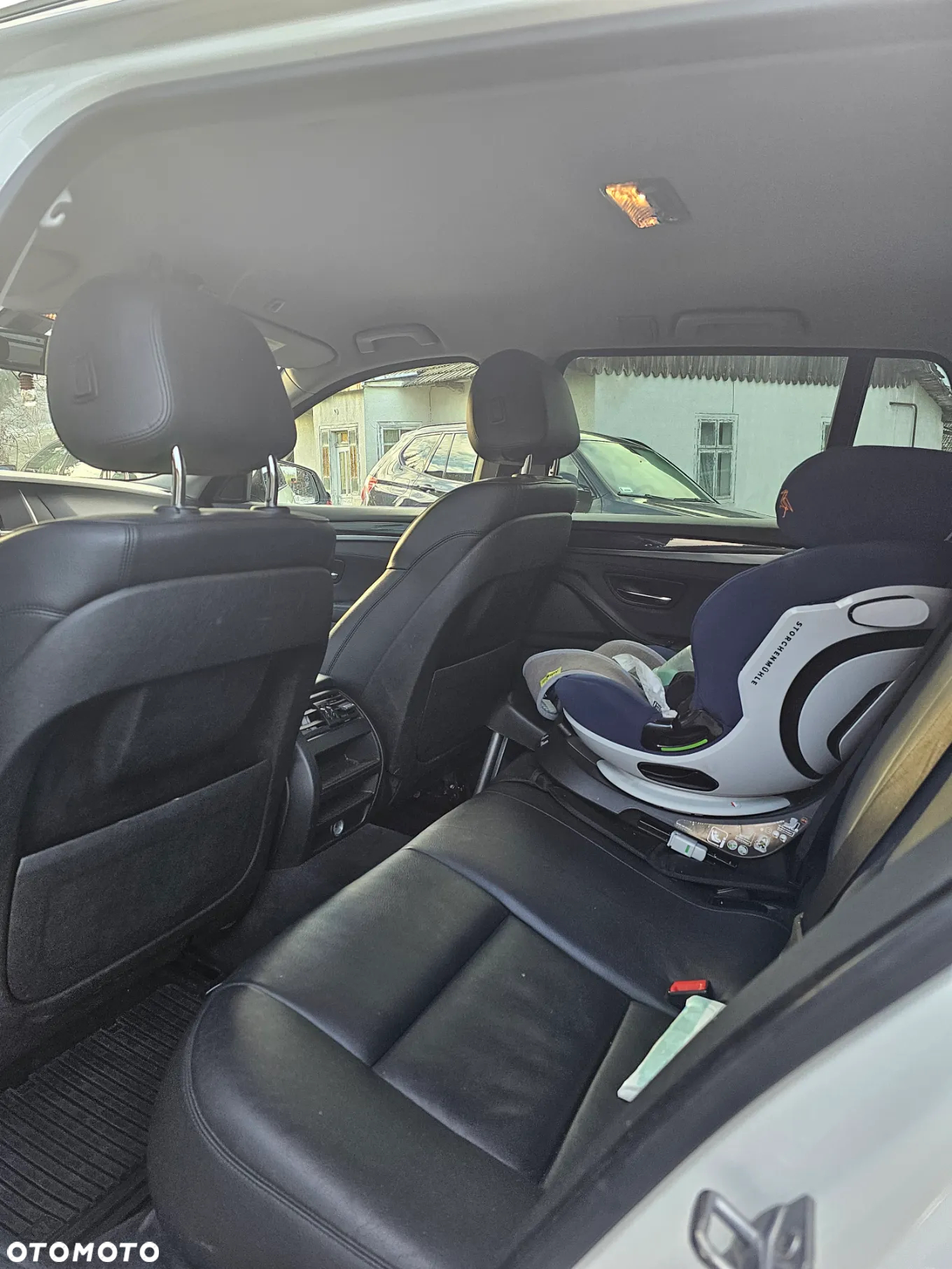 BMW Seria 5 520d xDrive Touring - 13