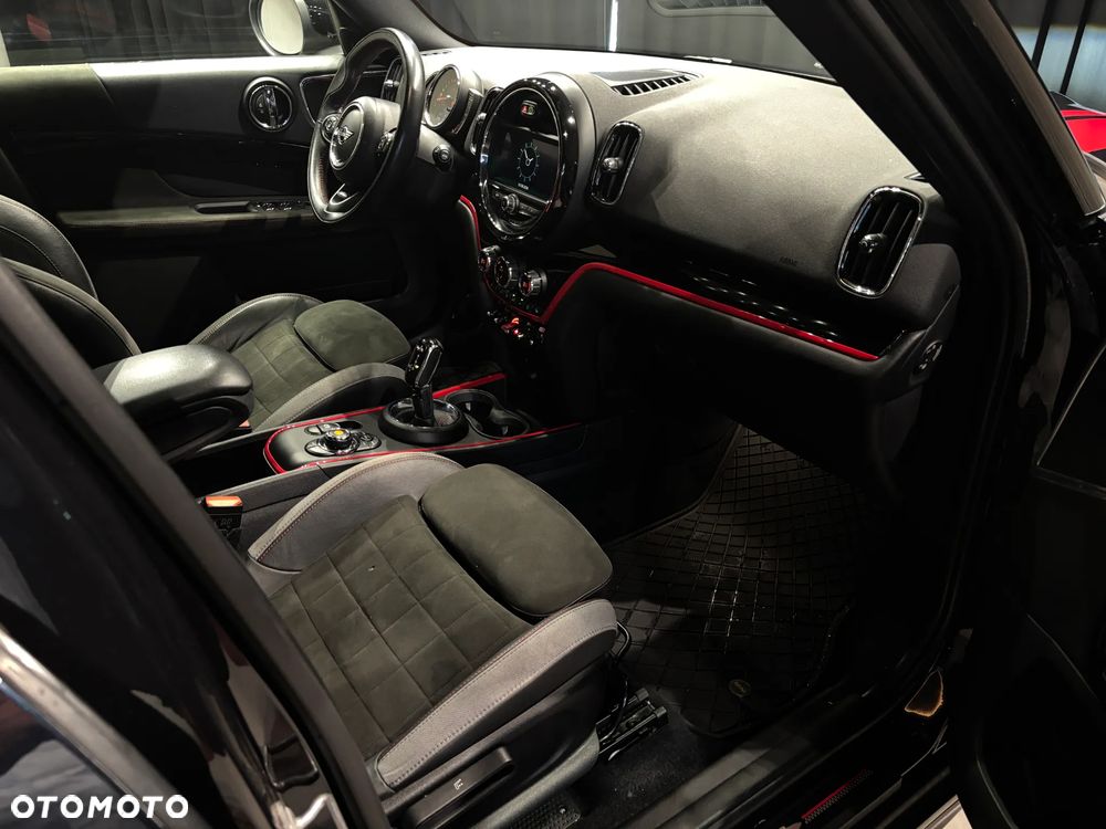 MINI John Cooper Works ALL4 sport - 17