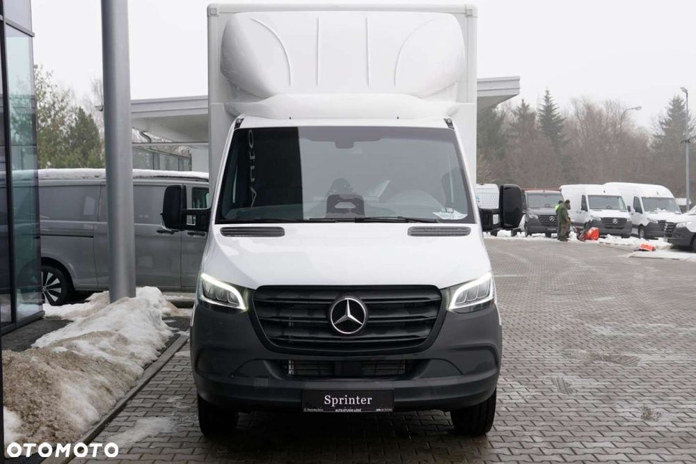 Mercedes-Benz Sprinter - 2