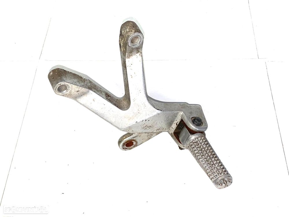 suporte e pousa pes direito tras yzf 600 thundercat peça usada - 1